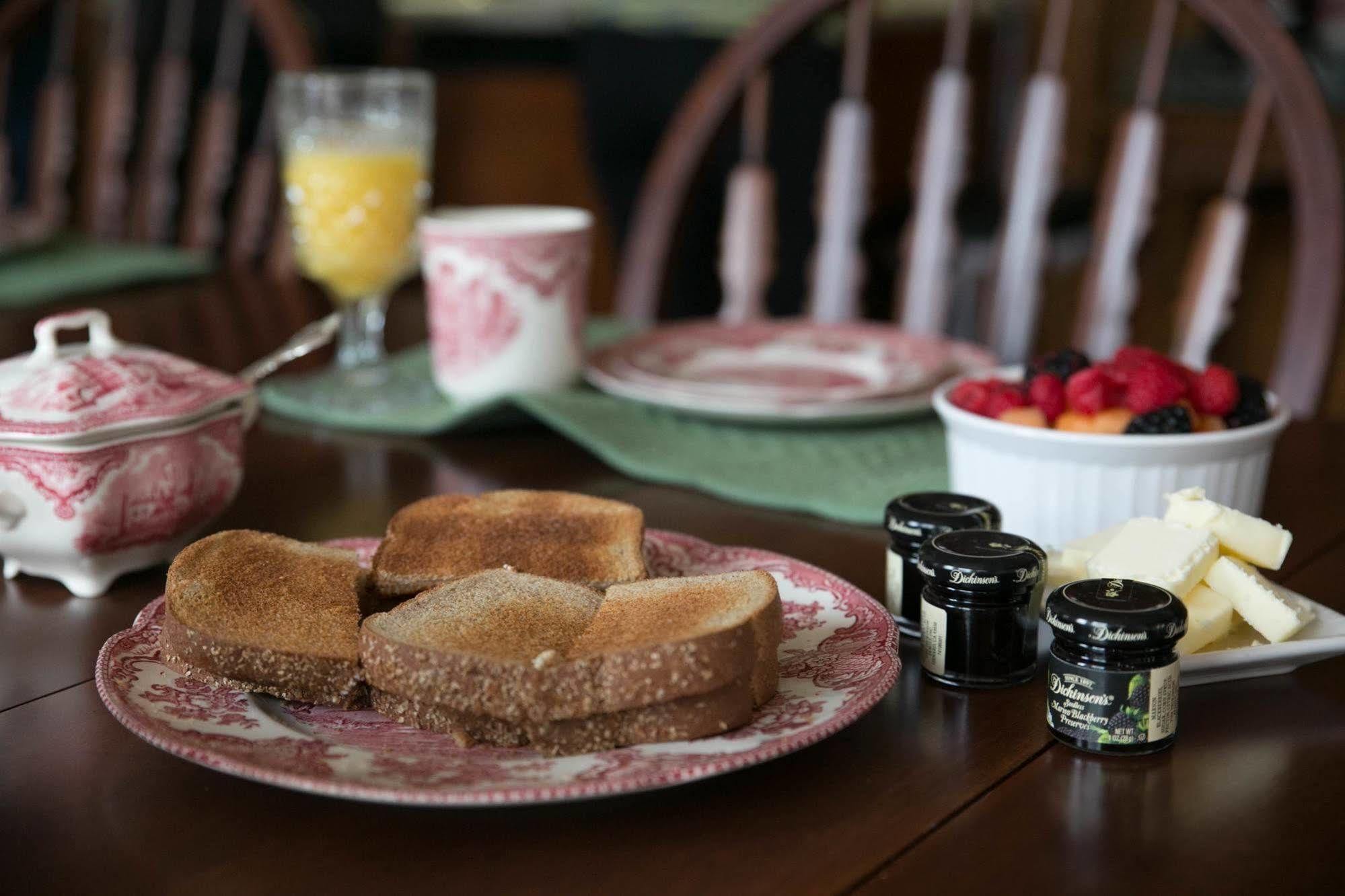 Harrison House Bed & Breakfast Naperville Buitenkant foto