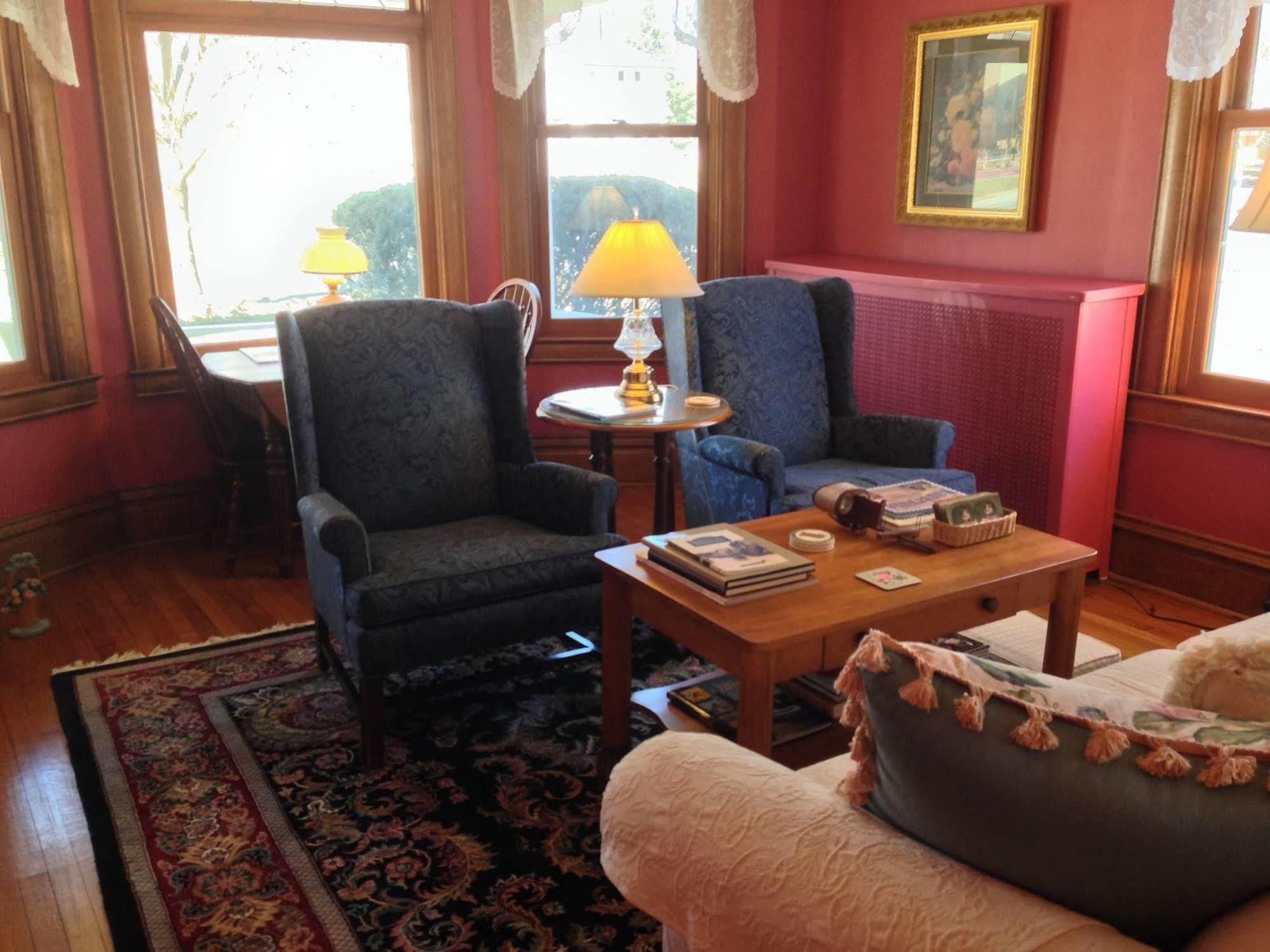 Harrison House Bed & Breakfast Naperville Buitenkant foto