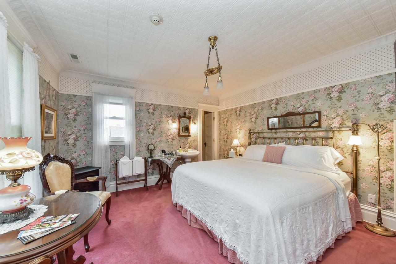 Harrison House Bed & Breakfast Naperville Buitenkant foto