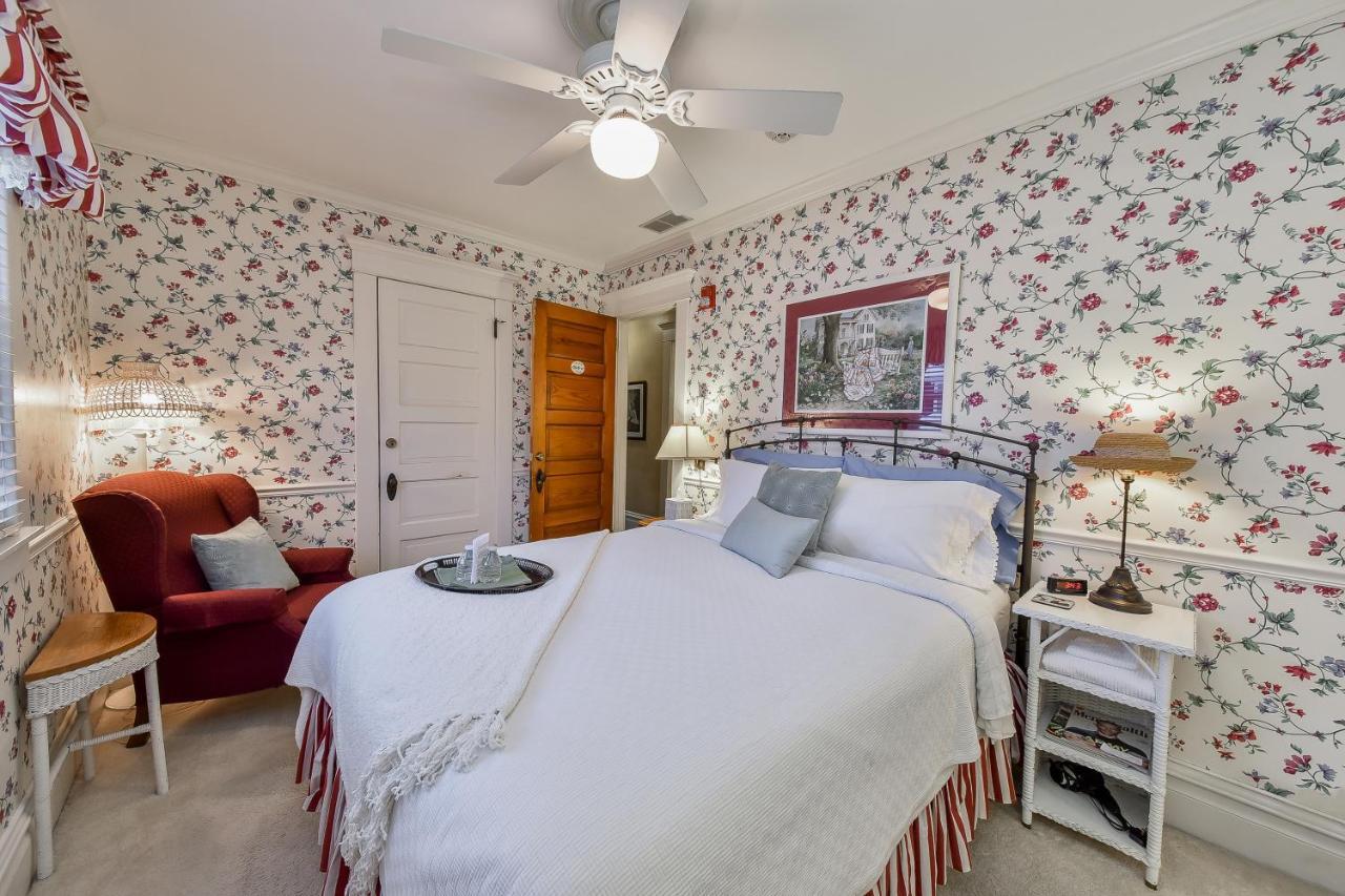 Harrison House Bed & Breakfast Naperville Kamer foto